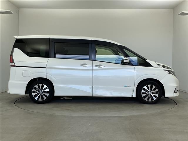 Nissan SERENA 2017 8511056-22