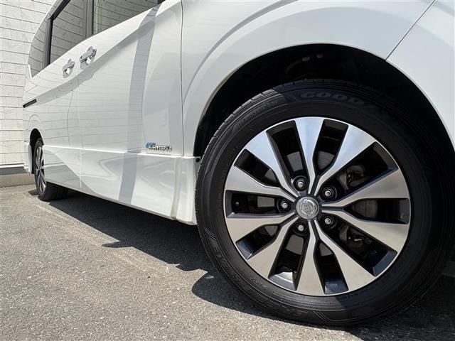 Nissan SERENA 2018 8511086-13