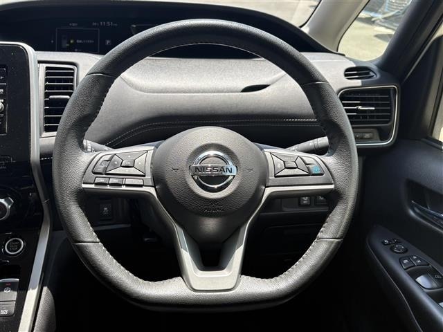 Nissan SERENA 2018 8511086-3
