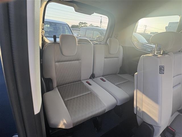 Nissan SERENA 2017 8511090-11