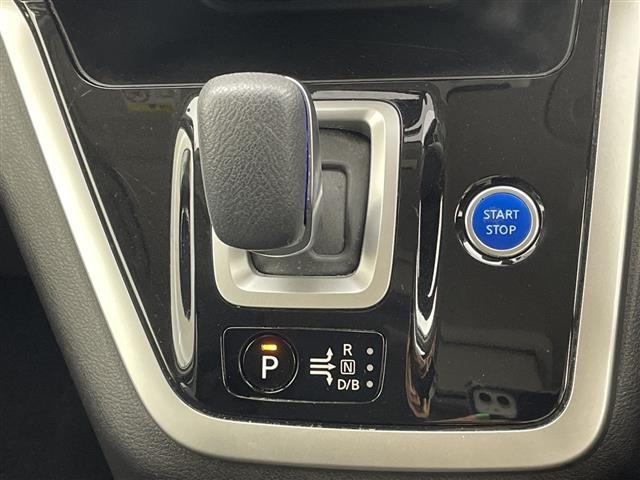 Nissan SERENA 2018 8511095-11