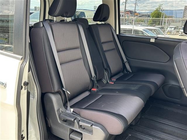 Nissan SERENA 2016 8511097-10