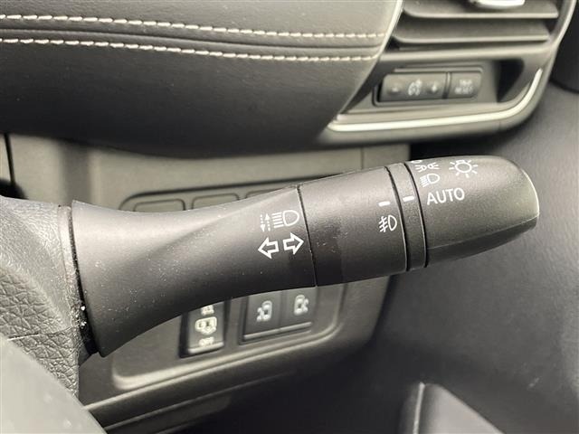 Nissan SERENA 2018 8511098-10