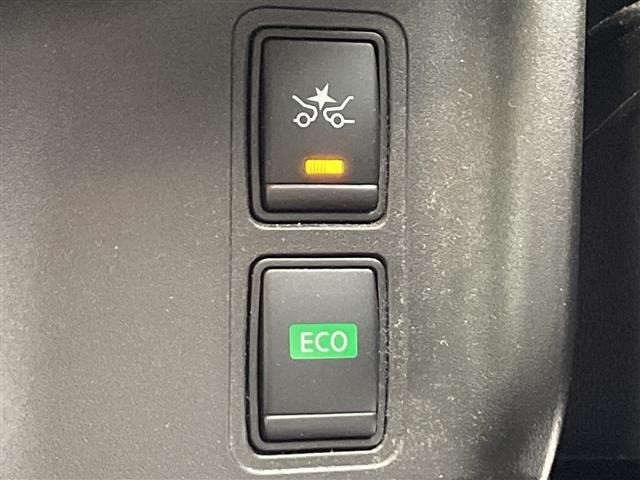 Nissan SERENA 2018 8511098-2