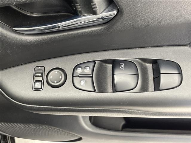 Nissan SERENA 2018 8511098-6