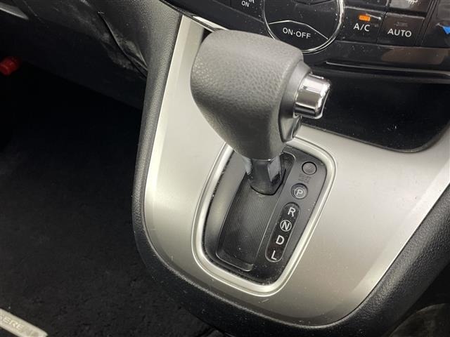 Nissan SERENA 2013 8511102-18