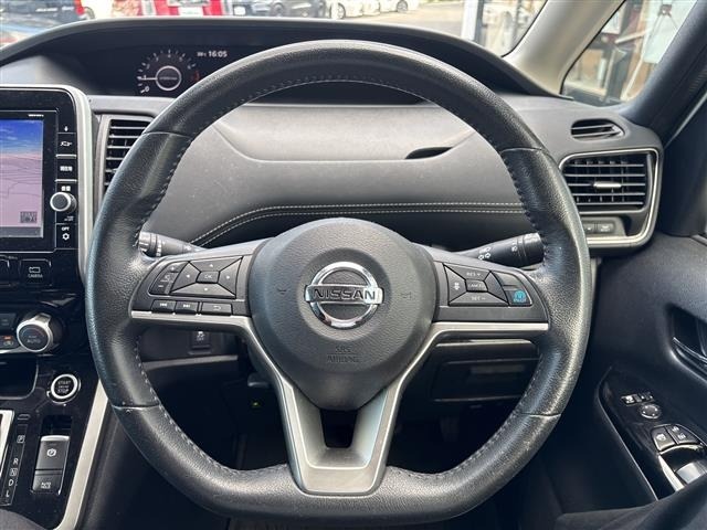 Nissan SERENA 2017 8511110-8