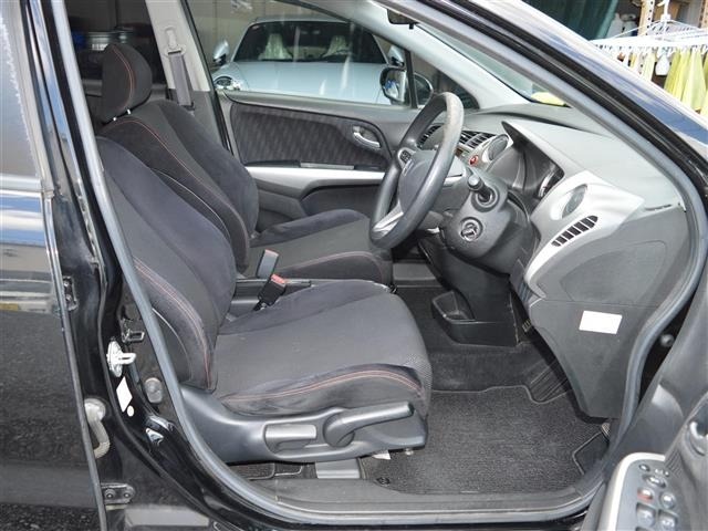 Honda STREAM 2009 8511869-11