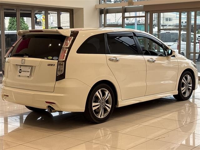 Honda STREAM 2009 8511880-2
