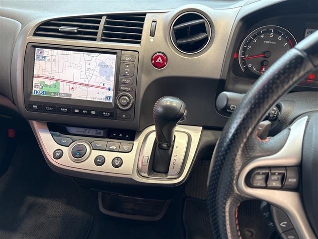 Honda STREAM 2009 8511880-5
