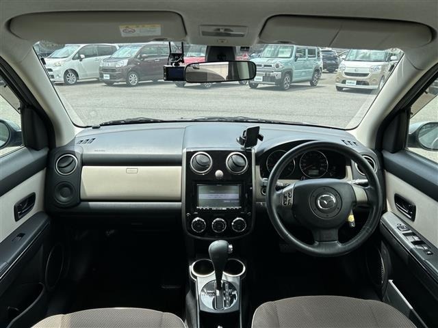 Mazda VERISA 2013 8512413-1