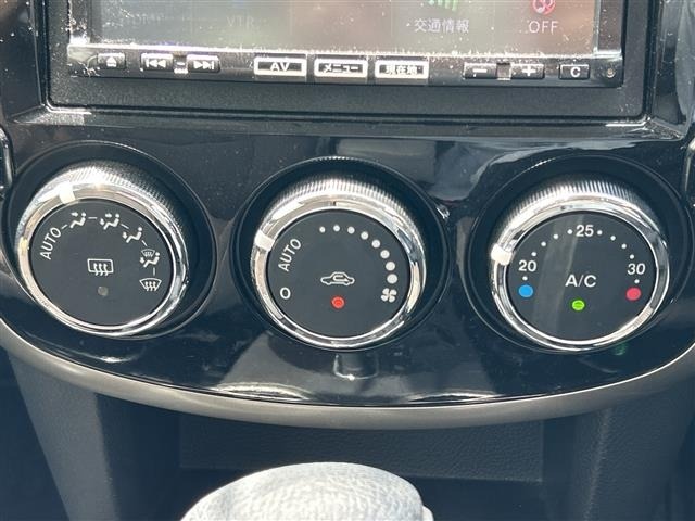 Mazda VERISA 2013 8512413-11