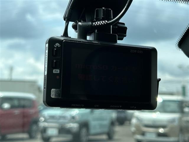 Mazda VERISA 2013 8512413-18