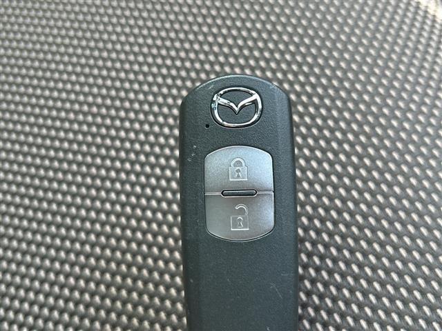 Mazda VERISA 2013 8512413-22