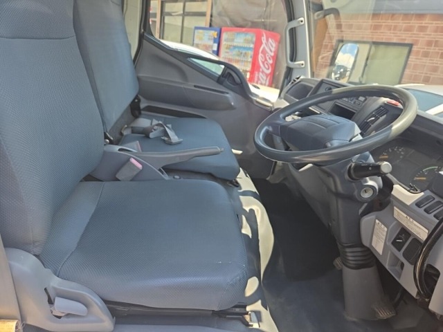 Mitsubishi CANTER 2015 8519366-6