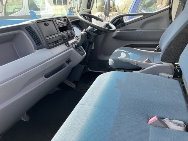 Mitsubishi CANTER 2015 8519884-5