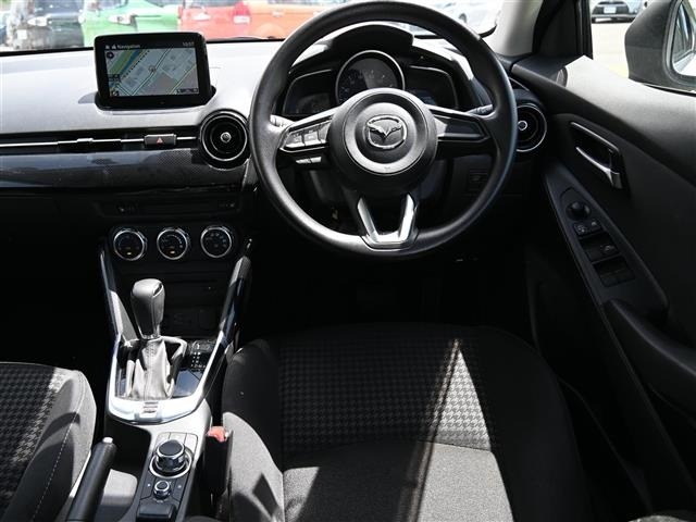 Mazda DEMIO 2017 8529477-22
