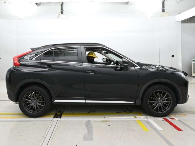 Mitsubishi ECLIPSE CROSS 2020 8517089-3