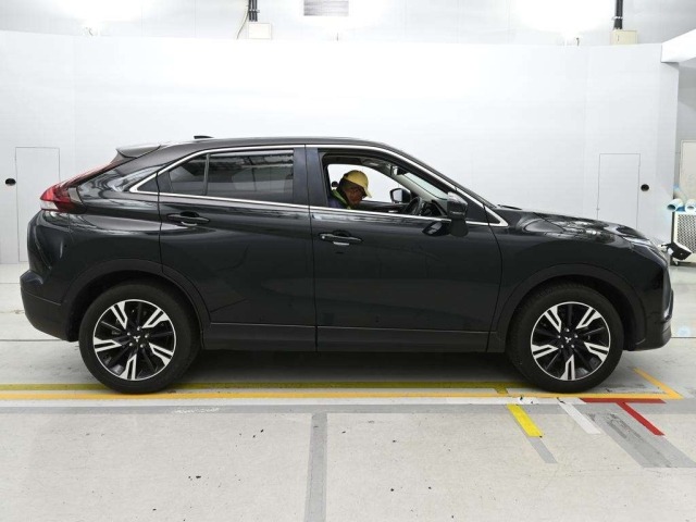 Mitsubishi ECLIPSE CROSS 2022 8517188-3