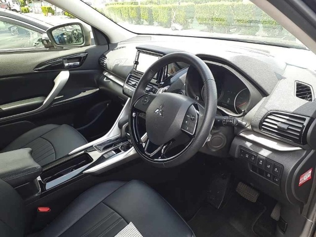 Mitsubishi ECLIPSE CROSS 2022 8517188-9