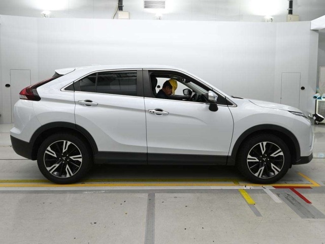 Mitsubishi ECLIPSE CROSS 2021 8517189-3