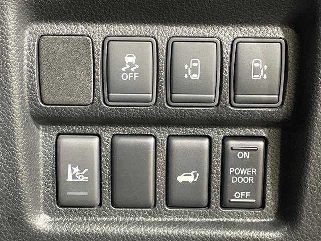Nissan ELGRAND 2015 8530600-3