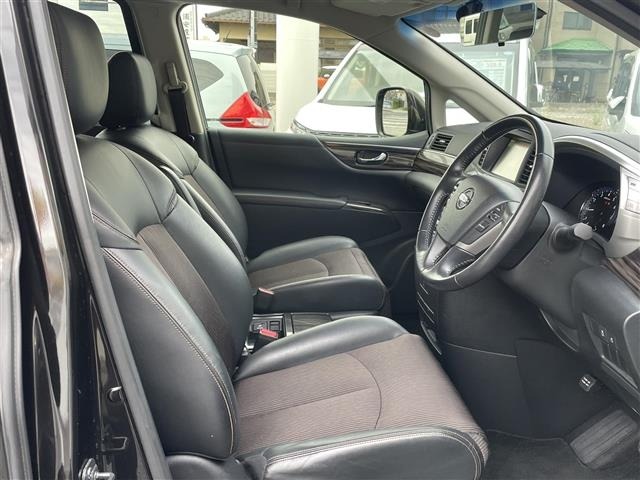 Nissan ELGRAND 2014 8530601-12