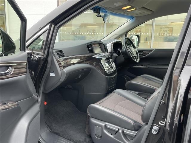 Nissan ELGRAND 2014 8530601-22