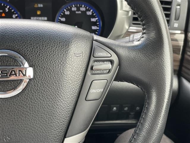 Nissan ELGRAND 2014 8530601-7