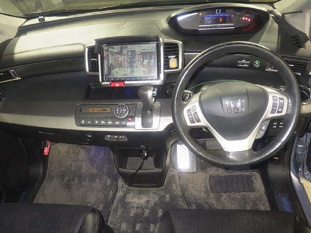 Honda FREED 2013 8518384-3