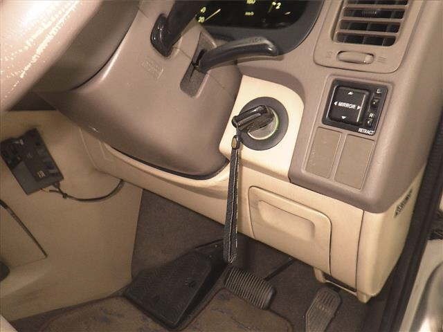 Toyota GRAND HIACE 2001 8520521-8