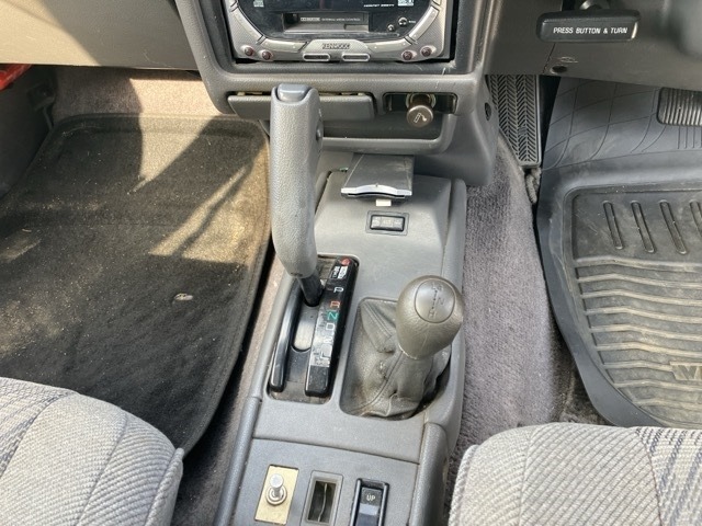 Toyota HILUX SURF 1991 8537478-5