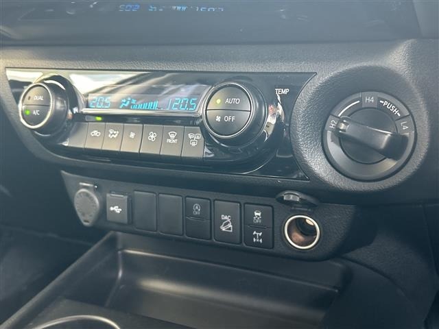 Toyota HILUX 2024 8516276-8