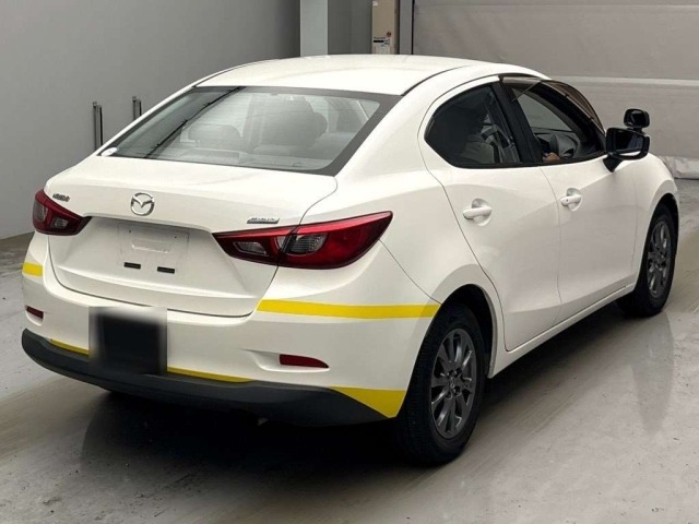 Mazda MAZDA2 2022 8533326-1