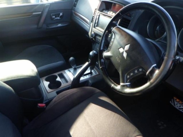 Mitsubishi PAJERO 2007 8520089-3