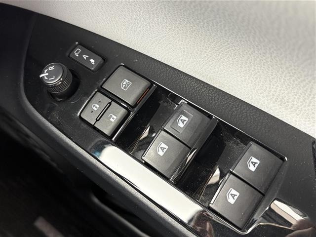 Toyota PRIUS PHV 2017 8537246-10