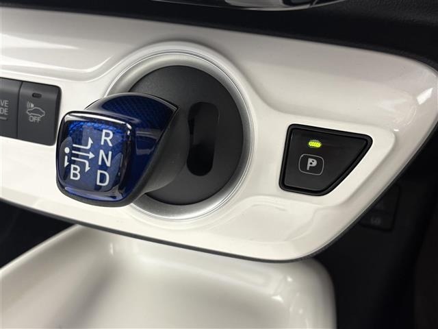 Toyota PRIUS PHV 2017 8537246-6