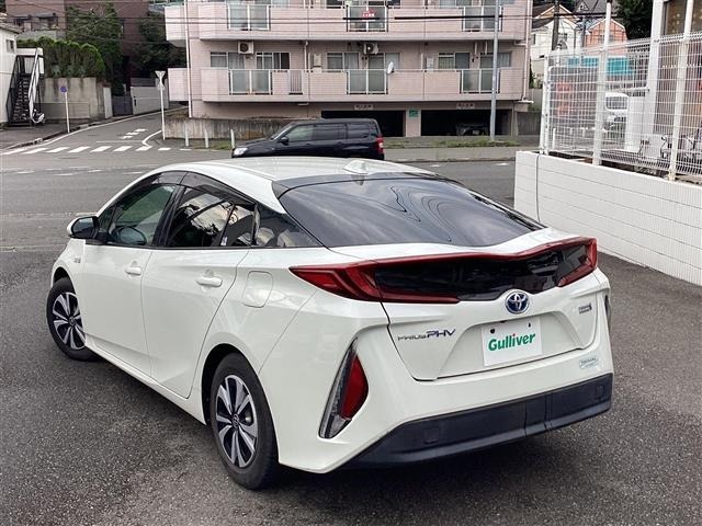 Toyota PRIUS PHV 2017 8537249-13