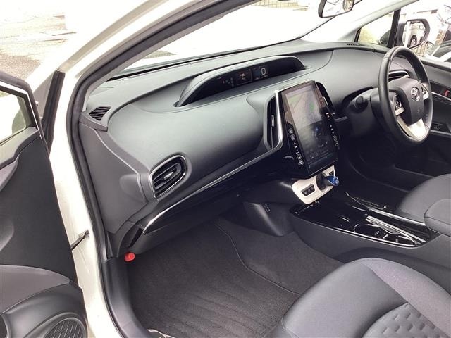 Toyota PRIUS PHV 2017 8537249-9