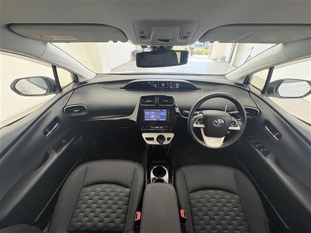 Toyota PRIUS PHV 2017 8537250-15