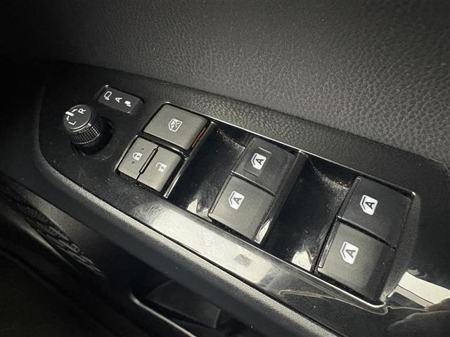 Toyota PRIUS PHV 2017 8537250-4