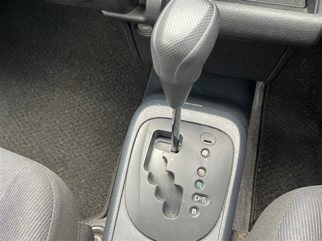 Toyota PROBOX VAN 2017 8518976-2