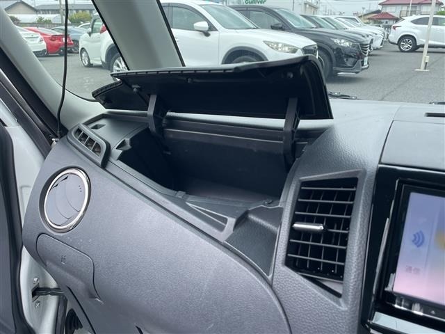 Nissan ROOX 2011 8523066-2