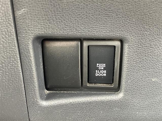 Nissan ROOX 2011 8523066-9
