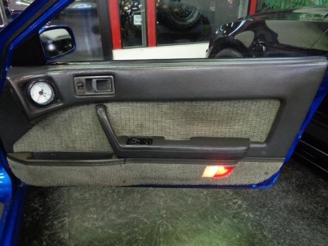 Mazda RX-7 1987 8518127-20