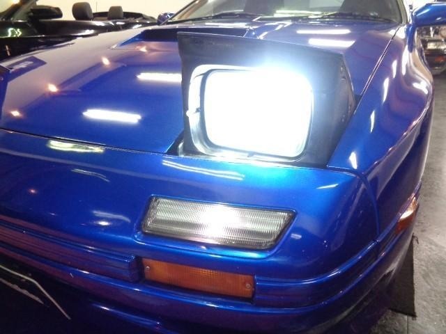 Mazda RX-7 1987 8518127-27