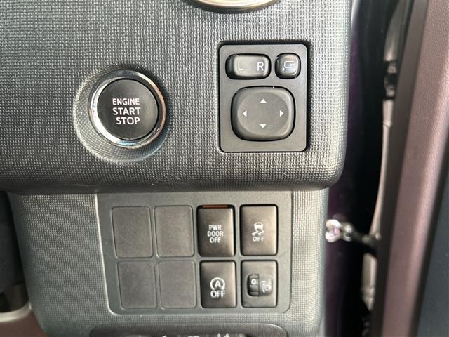 Toyota SPADE 2017 8537422-8