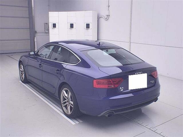 Audi A5 2013 8551223-1