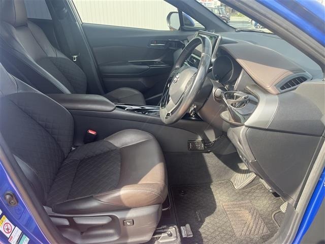 Toyota C-HR 2018 8546369-17