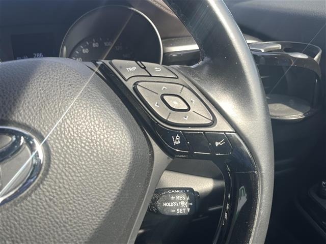 Toyota C-HR 2018 8546369-7